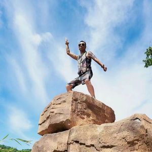 三级黄色A片免费看
